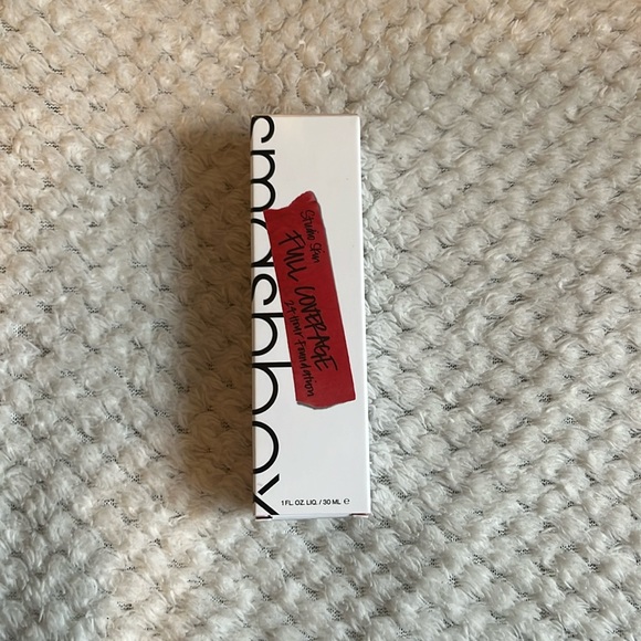 Smashbox full coverage foundation (1.2 Fair Light / Warm) - Picture 2 of 8